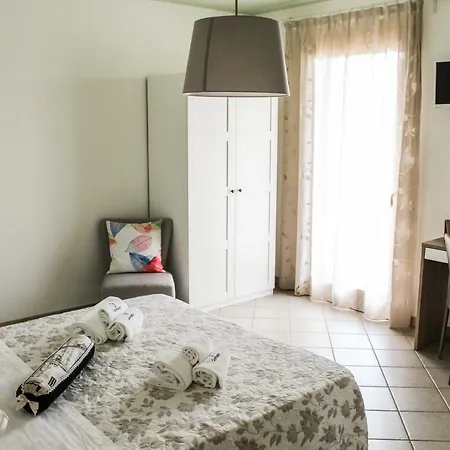 Al Doremi Oda ve Kahvaltı 4*